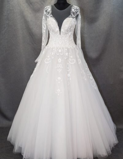 Menyasszonyi ruha 2025-10A