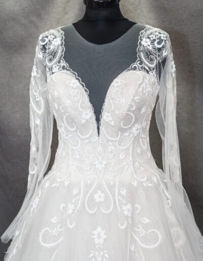 Menyasszonyi ruha 2025-10B