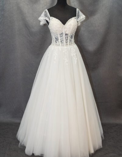 Menyasszonyi ruha 2025-12A