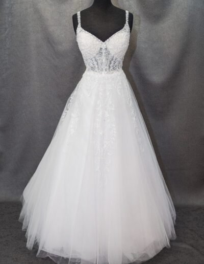 Menyasszonyi ruha 2025-14A