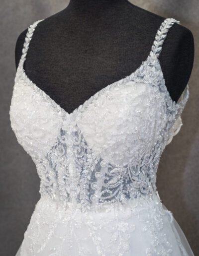 Menyasszonyi ruha 2025-14C