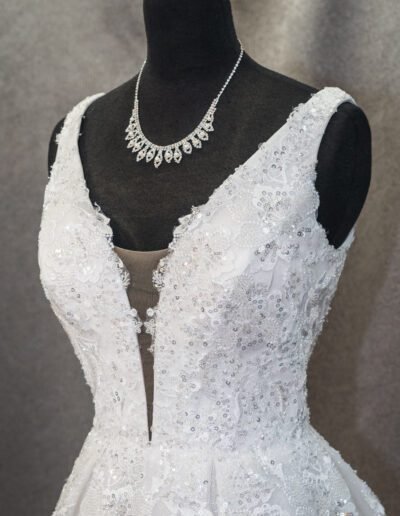 Menyasszonyi ruha 2025-15C