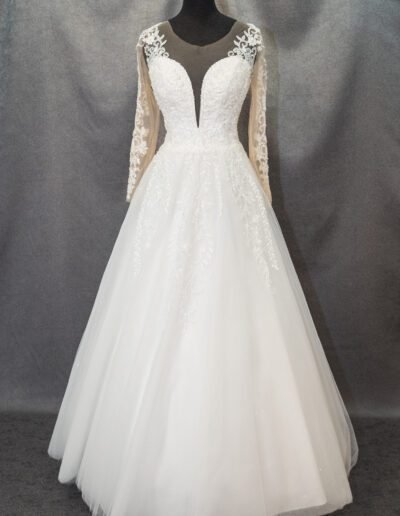 Menyasszonyi ruha 2025-18A